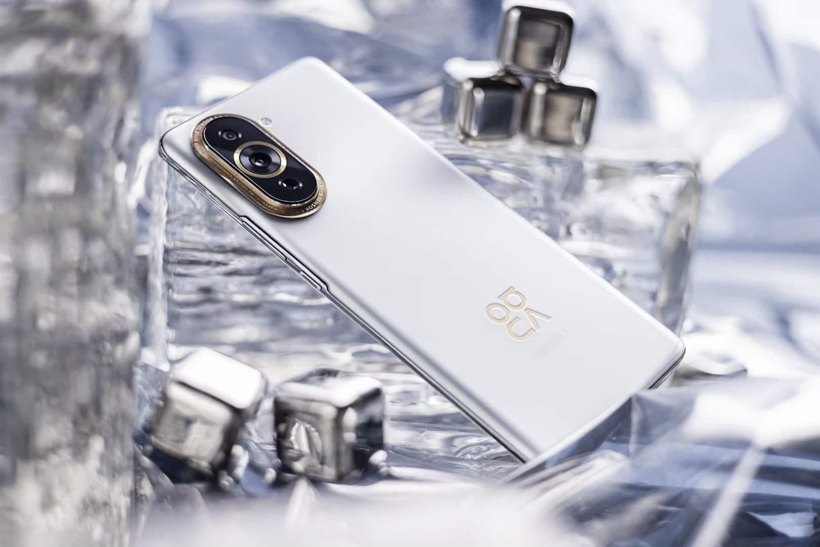 12g256g手机价位3000元左右的,12+256g小屏手机哪款最值得入手