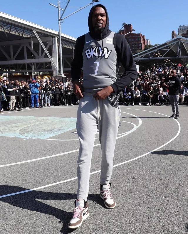 nba马龙史上最恐怖的一球,nba十大诡异镜头马龙