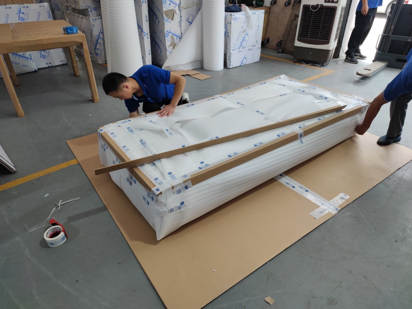 整柜集装箱海运业务多少钱,包一个货柜需要多少钱