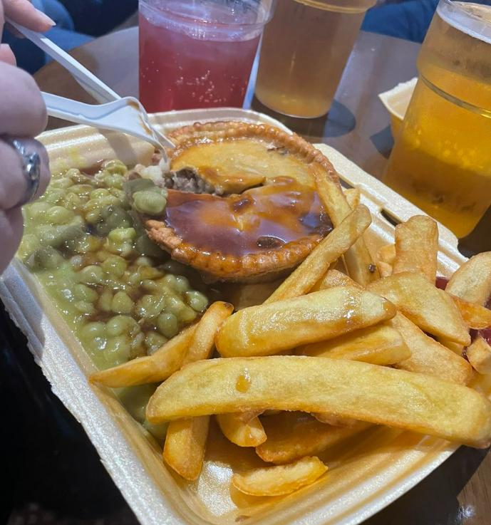 赶在英超大结局之前,看看哪个球场的餐食最好