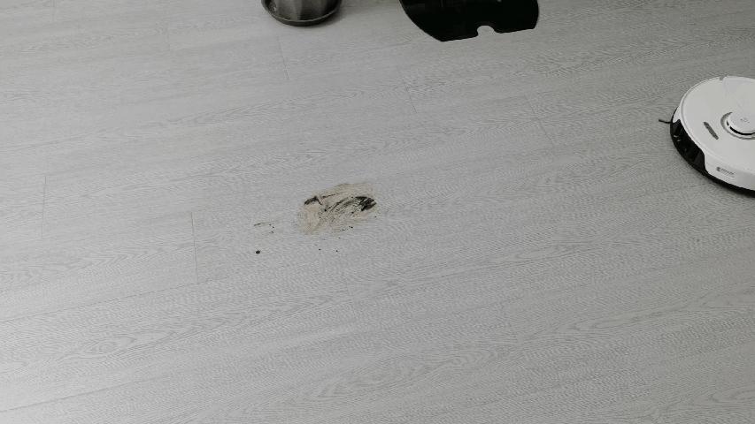 让家里劳动者解放双手，拥有这些实用的小家电将大幅提高生活品质