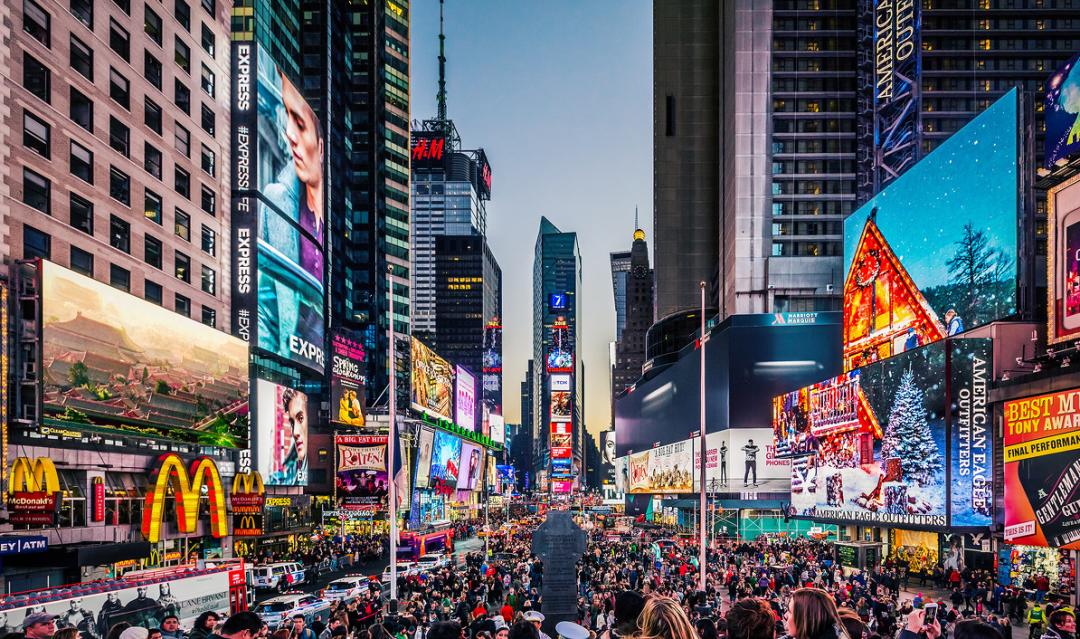 纽约时代的大屏幕真的那么好吗,纽约时代广场大屏属于谁