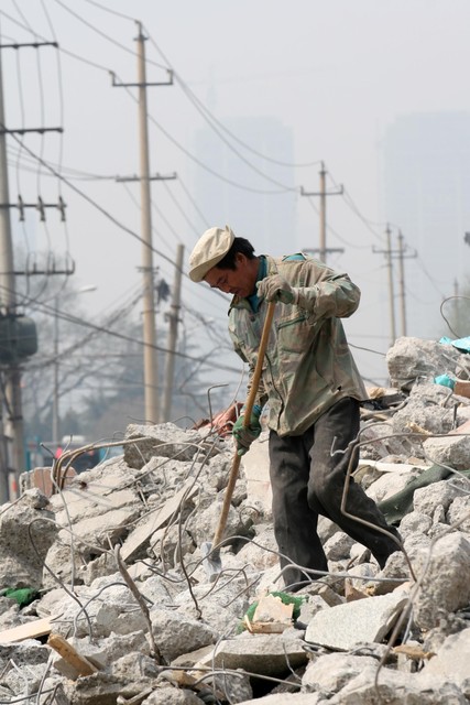 放下屠刀4：头顶天天轰隆隆，敲楼上邻居的门却遭挨骂