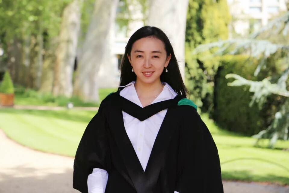 剑桥大学三一学院苹果,访清华学子