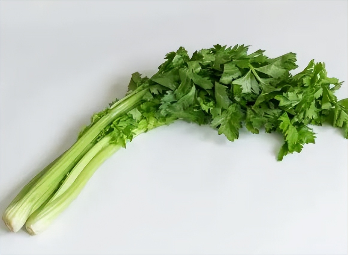 不吃晚餐只能变瘦但还有四个后果,不吃晚餐可以变瘦吗