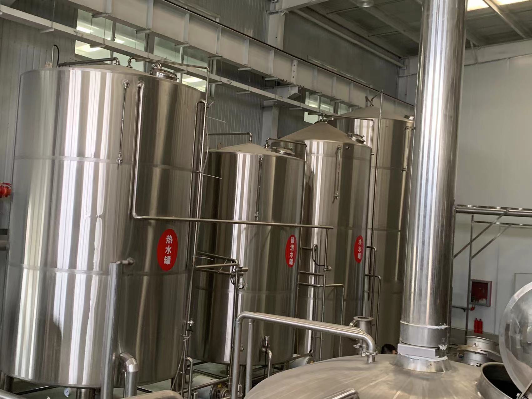 史密力维酿酒车间图片,糖化精酿啤酒的设备