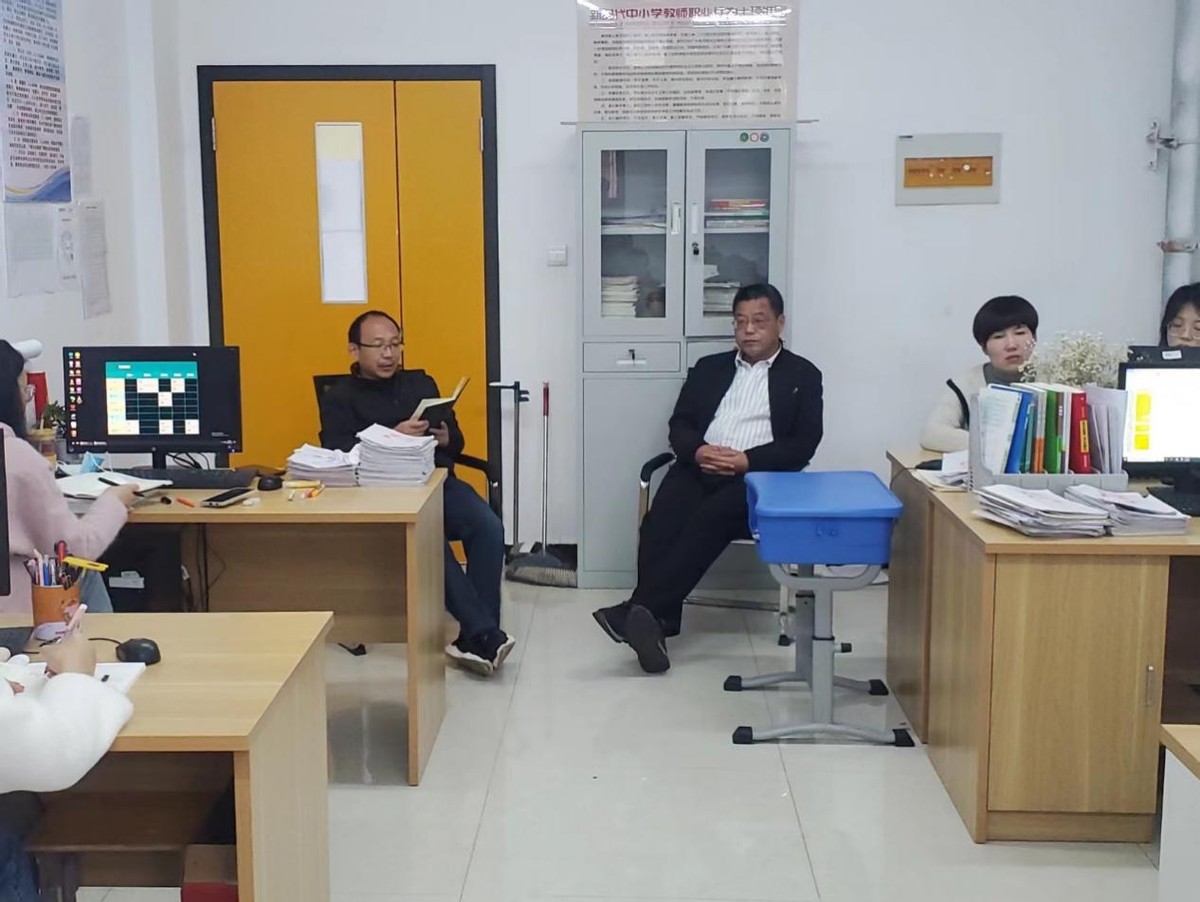 雪枫中学课间,雪枫中学西校区元旦