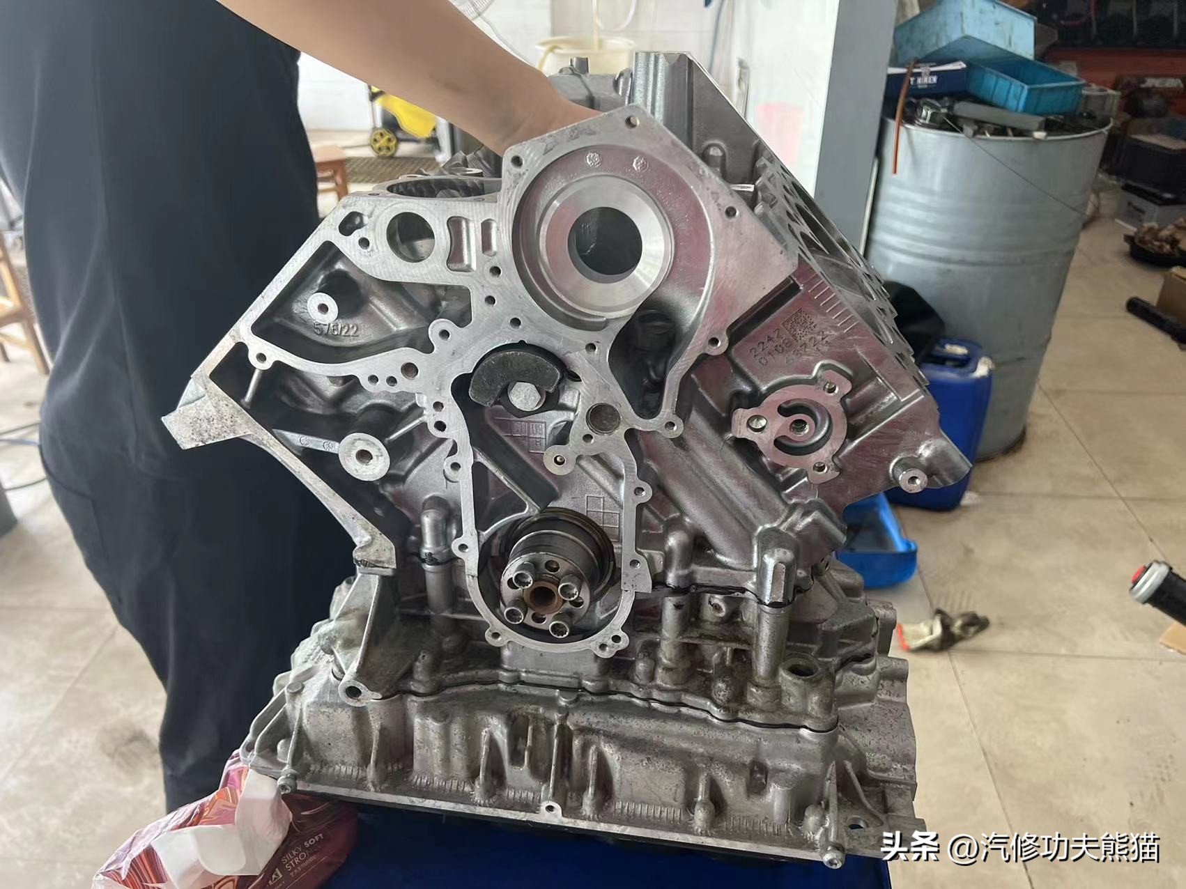 不坑穷人的好车视频,19款奥迪q73.0t烧机油大修全过程