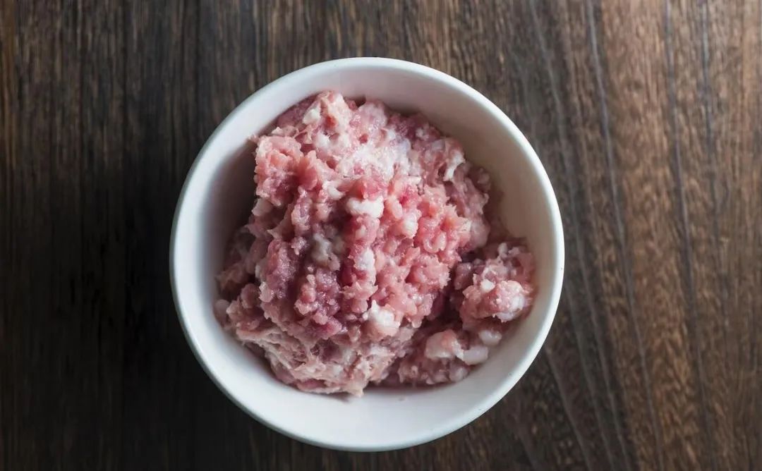 炸酱面的炸酱如何做出来更香,炸酱面的炸酱怎么做大厨教你几步