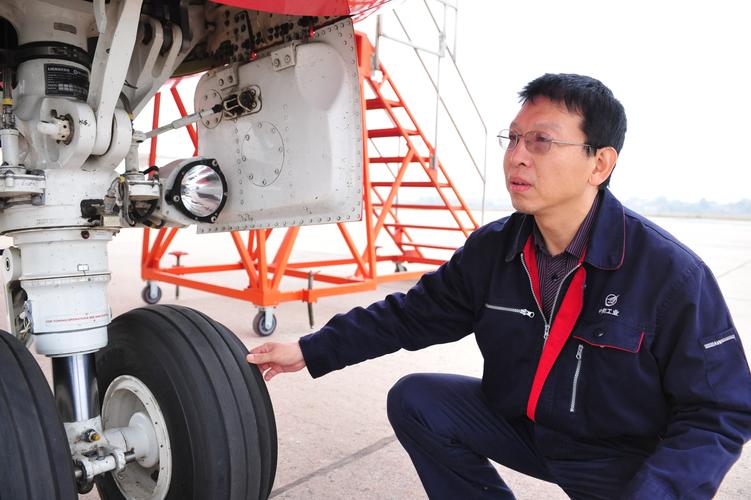 美国别再嚣张了！美专家警告：一旦中美发生冲突，美军将陷入瘫痪