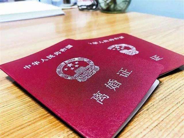 深度还原当代年轻人啃老,当代年轻人啃老现状