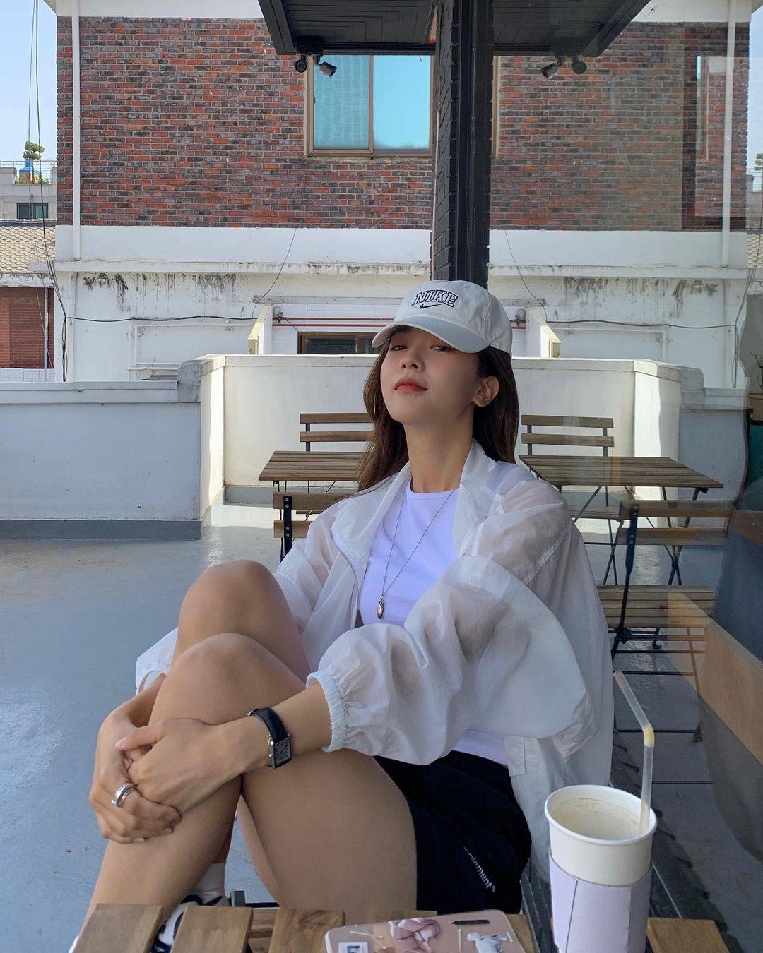 时尚博主的19件夏季日常穿搭look,这位博主的减龄穿搭值得学习