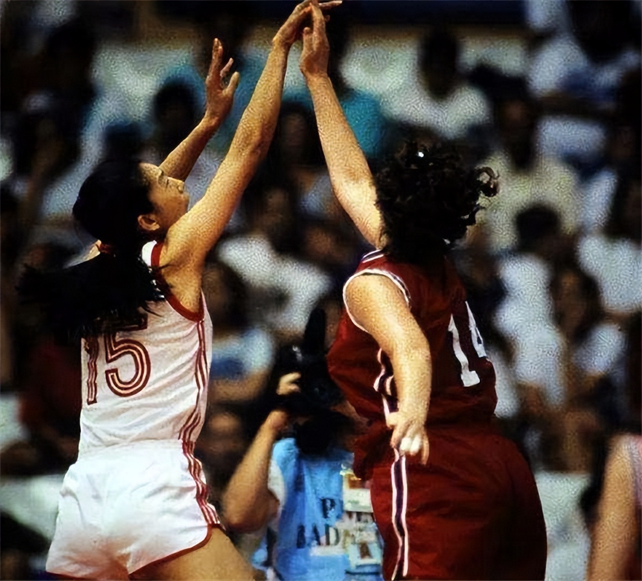 女篮队员陈月芳生平,中国女篮前中锋陈月芳身高