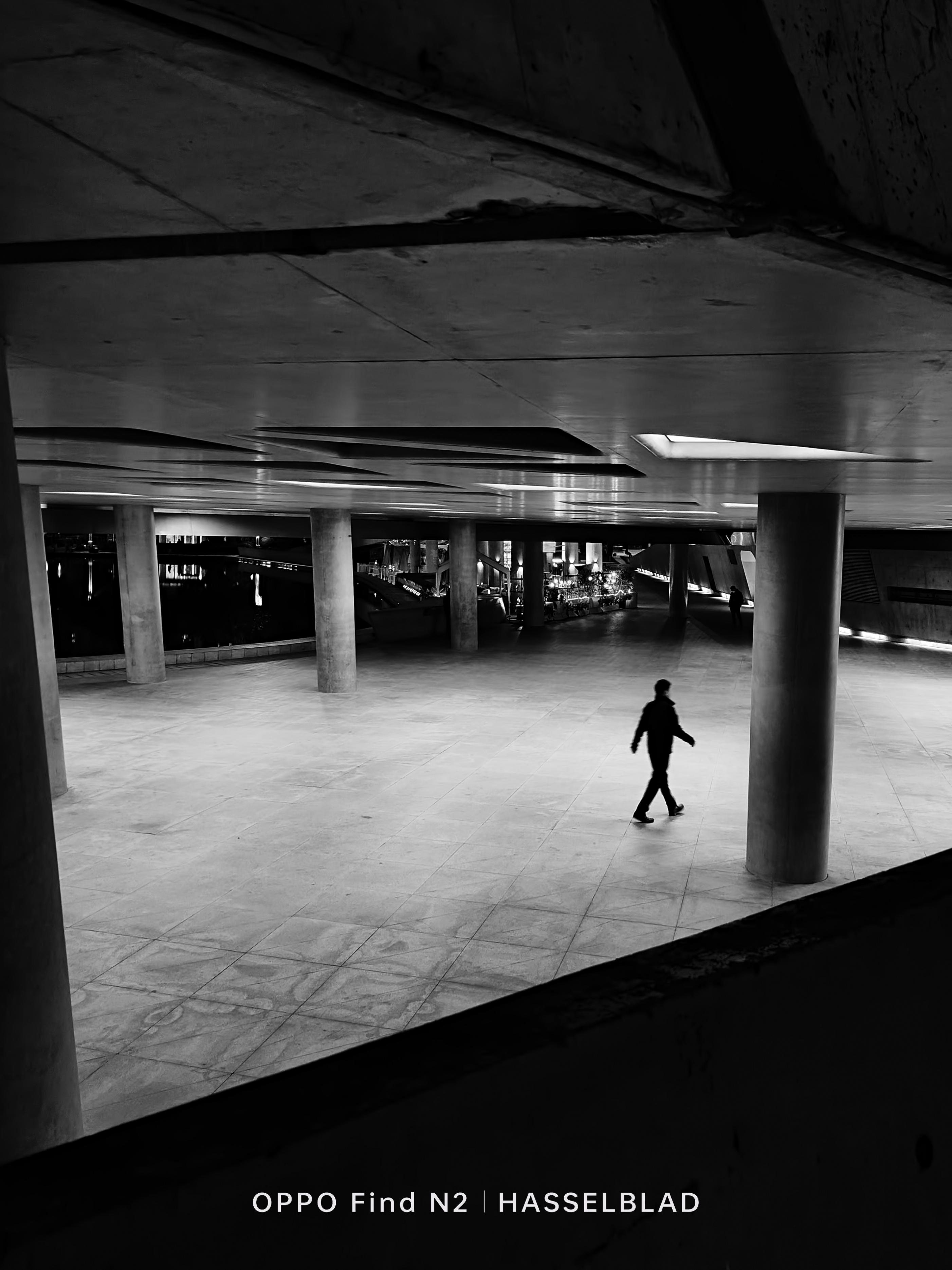 颠覆折叠行业的轻！OPPOFindN2上手，亮点比上代只多不少