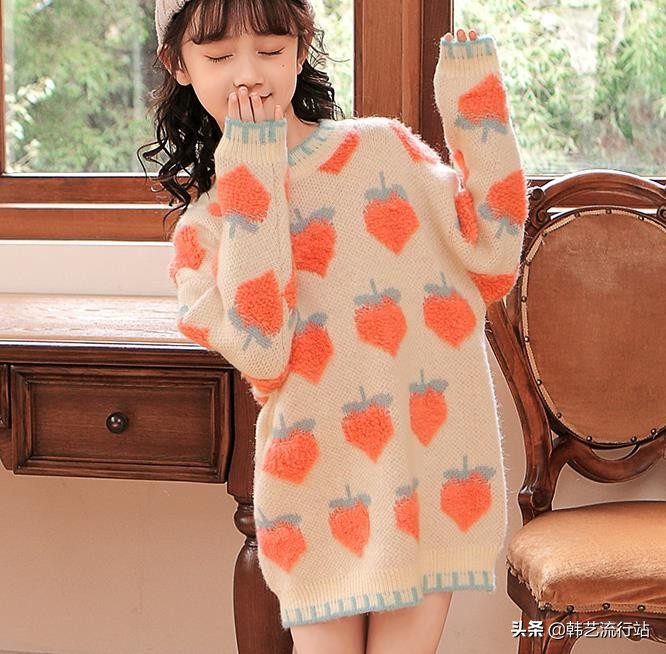 童装宽松毛衣最新款,今年女童装最流行毛衣的款式