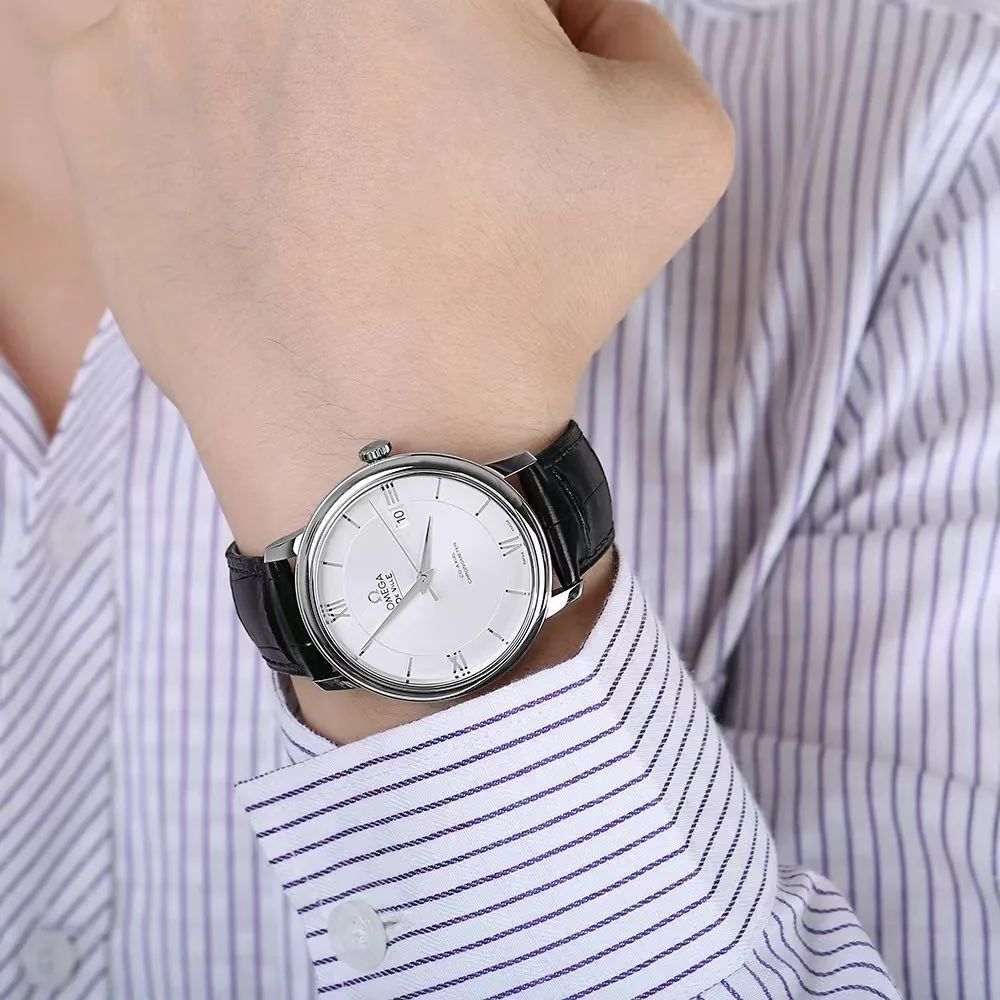 浪琴和万国哪个牌子更好一点,欧米茄浪琴卡地亚万国帝舵哪个好