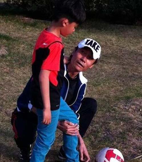 那英解晓东爱过以后,那英爱过高峰吗