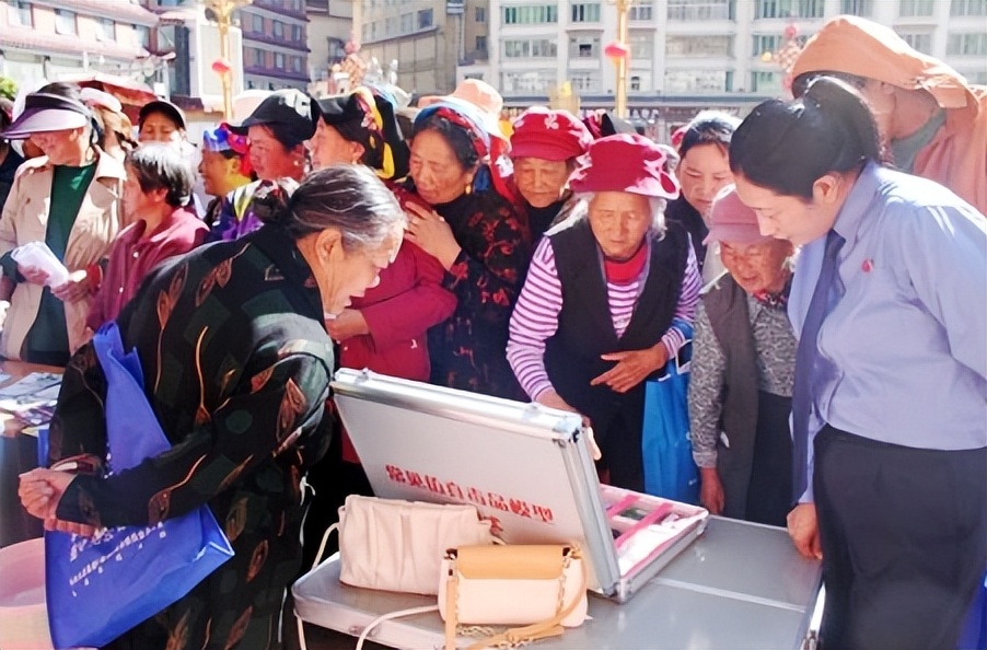 四川公安大运安保,泸州公安护航大运