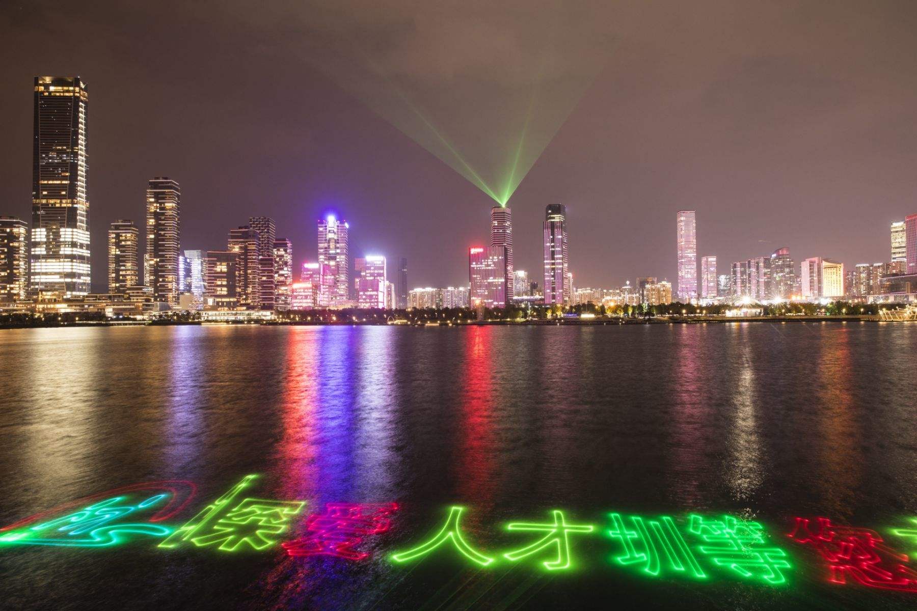 广州深圳珠海佛山汕头的特点,汕头和厦门都是经济特区哪里好