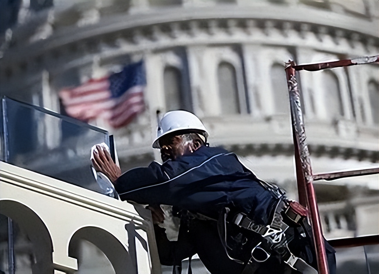 美国工资水平与中国工资对比,美国人的平均收入是多少人民币