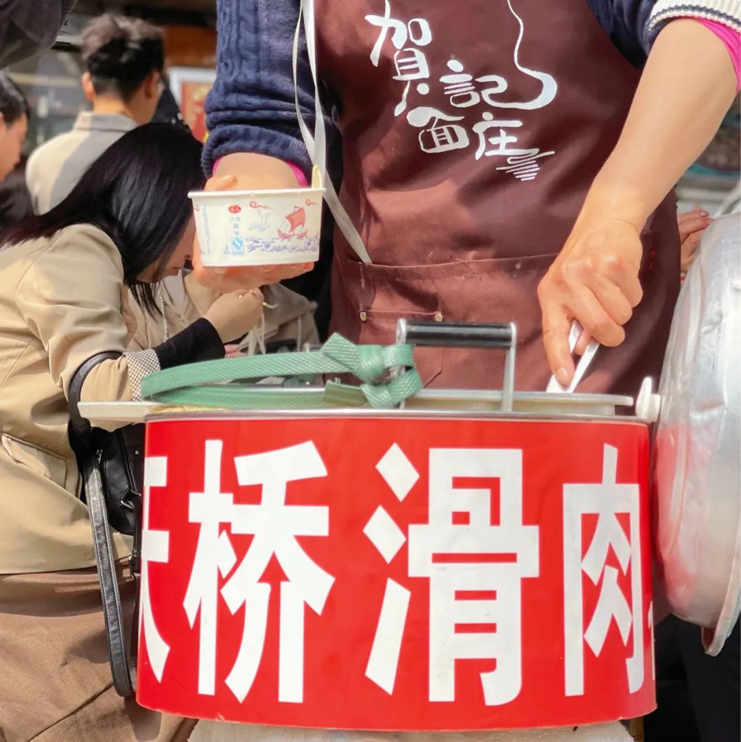 朝天门美食批发市场盒饭,朝天门批发市场美食推荐
