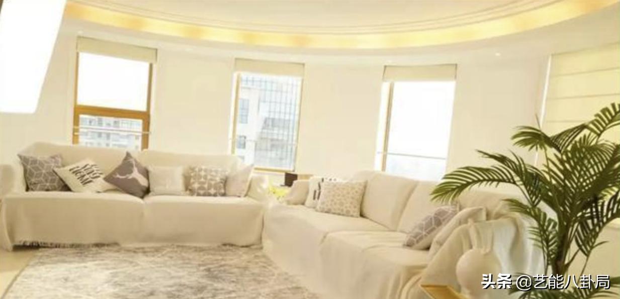 迁居内地的港台明星,大陆定居的10位香港明星