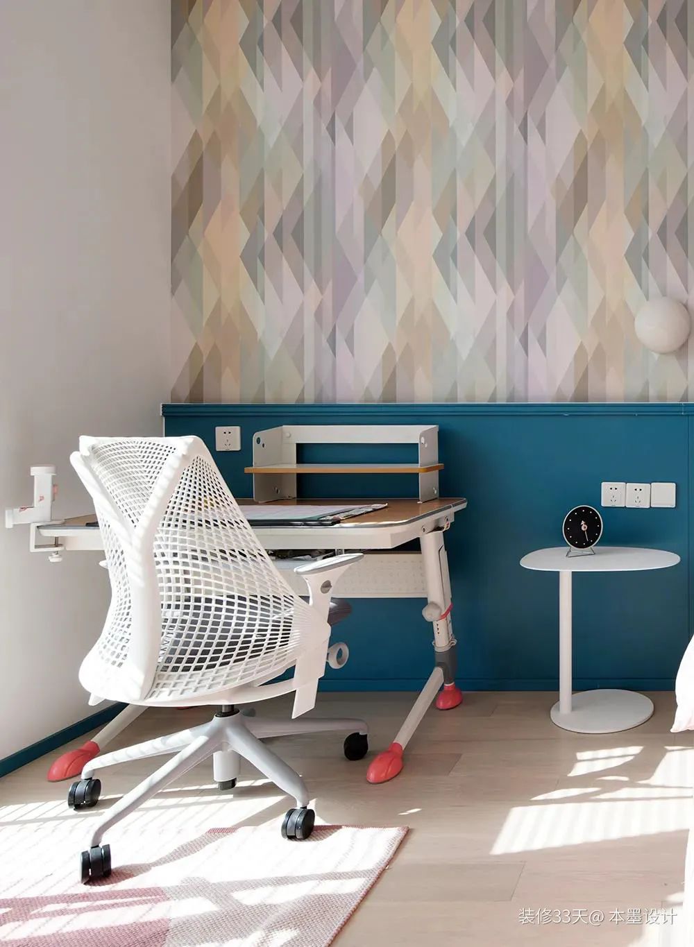 客厅超大储物柜改成衣帽间,客厅小房间改衣帽间