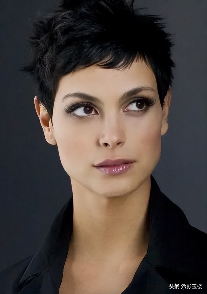 莫瑞娜·巴卡琳：出色演技和多样化的角色，备受人们的赞誉！