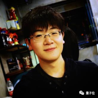 能写c语言代码的ai助手,会写c语言的ai