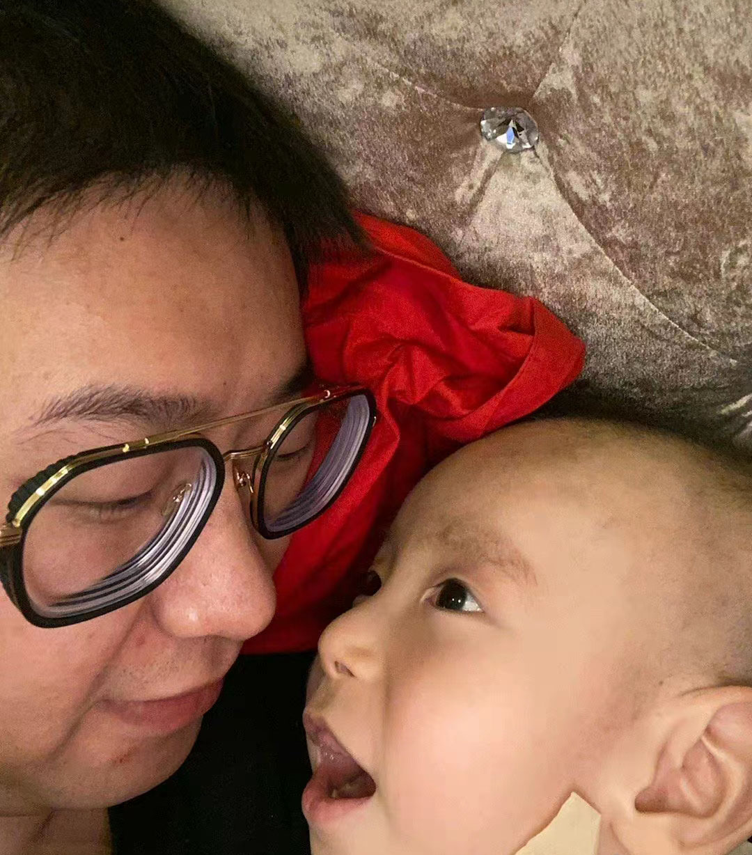 现实版“药神”！只有高中学历的他，为救儿子自行制“药”