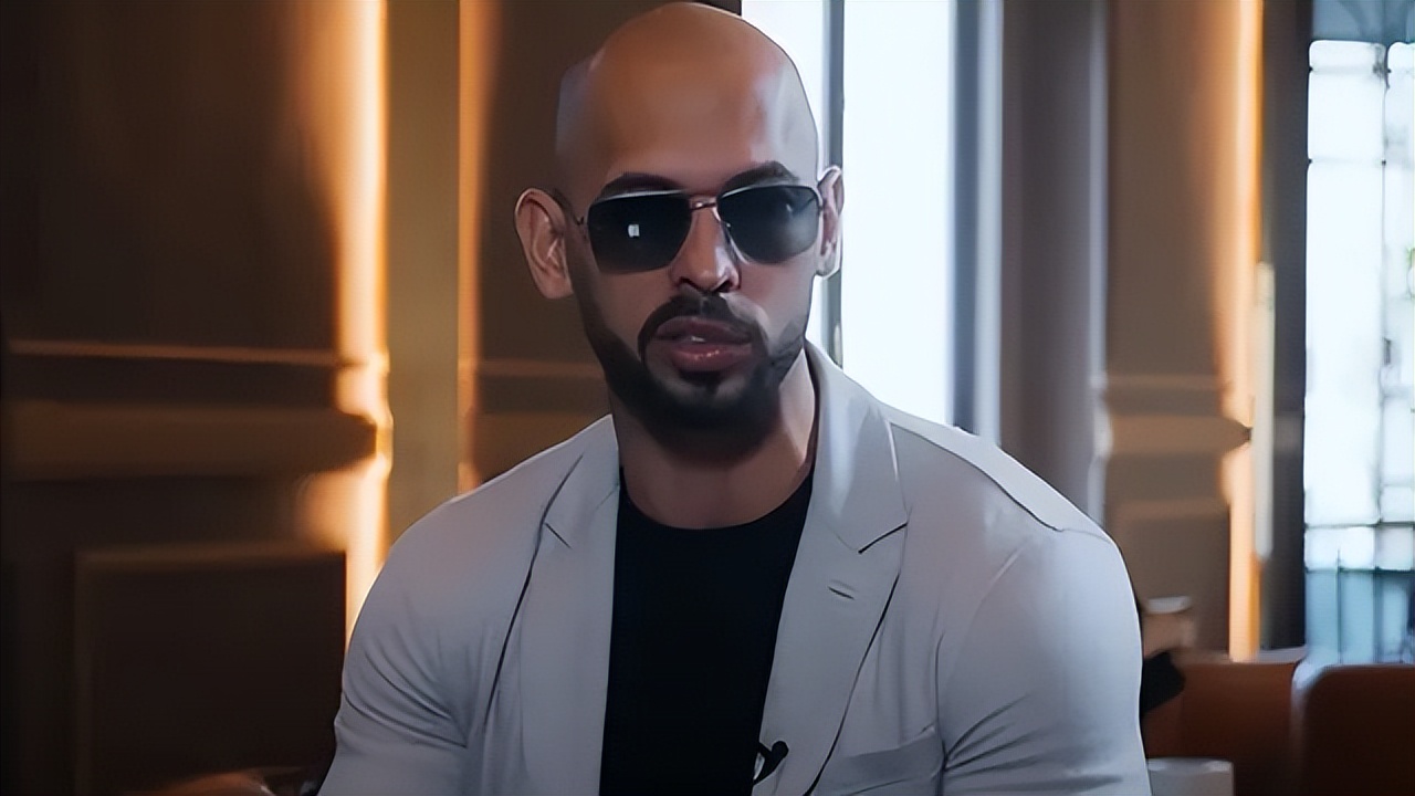 外国一厌女网红被捕!被嘲‘丁丁小’后狂发视频,却无意暴露地址