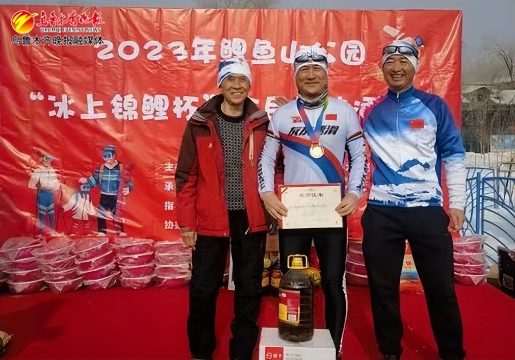 滑雪登山越野比赛,滑雪飞坡比赛