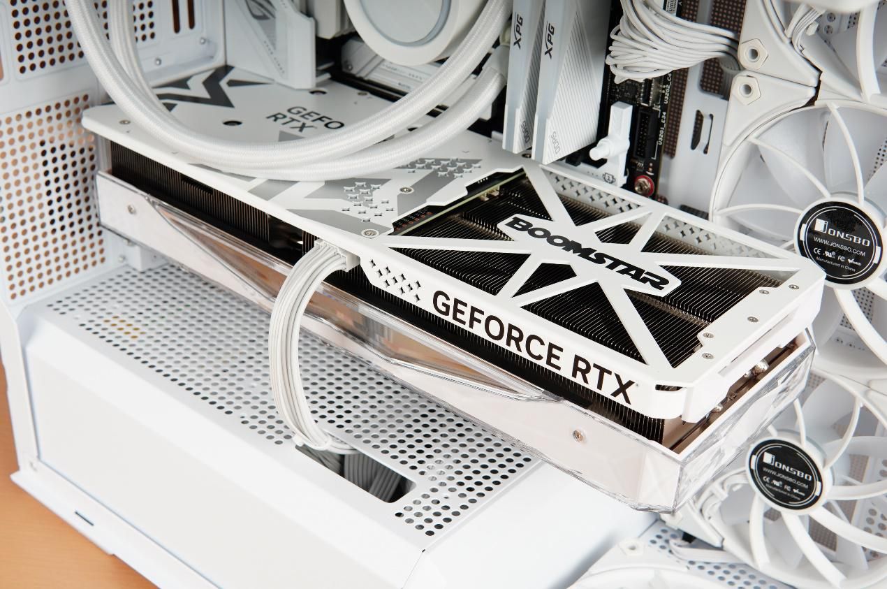 乔思伯d300和d301哪个好看,乔思伯d301和先马大境界对比