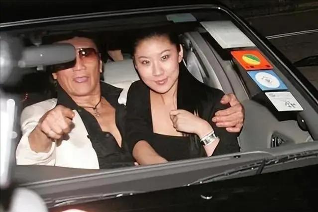 被谢贤养了12年无果，用青春换来2000万，如今38岁的Coco怎么样了