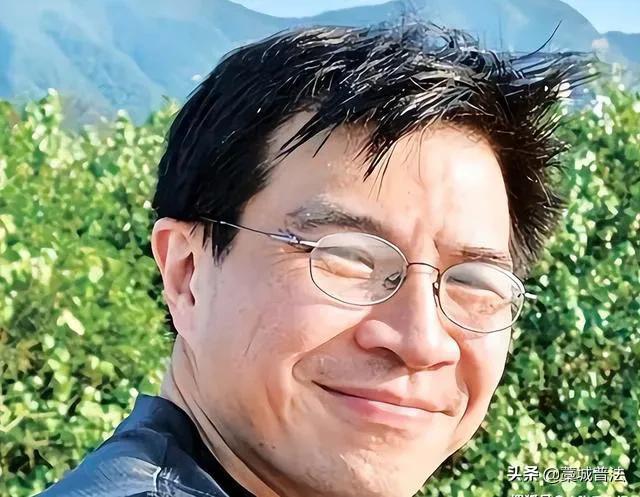 香港教授车内放两个瑜伽球,香港教授在车里放瑜伽球