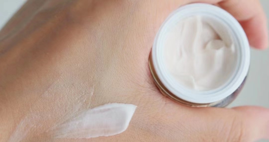 眼霜排名十大公认好用的眼霜测评,如何选择一款适合自己的眼霜