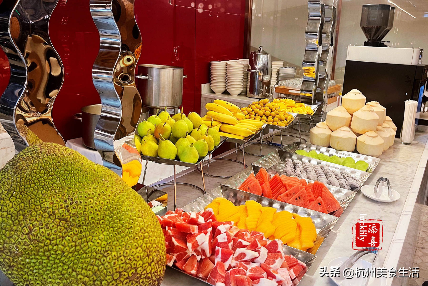 豪横贴秋膘，杭州龙湖皇冠假日酒店泰美味小火锅自助大餐走起