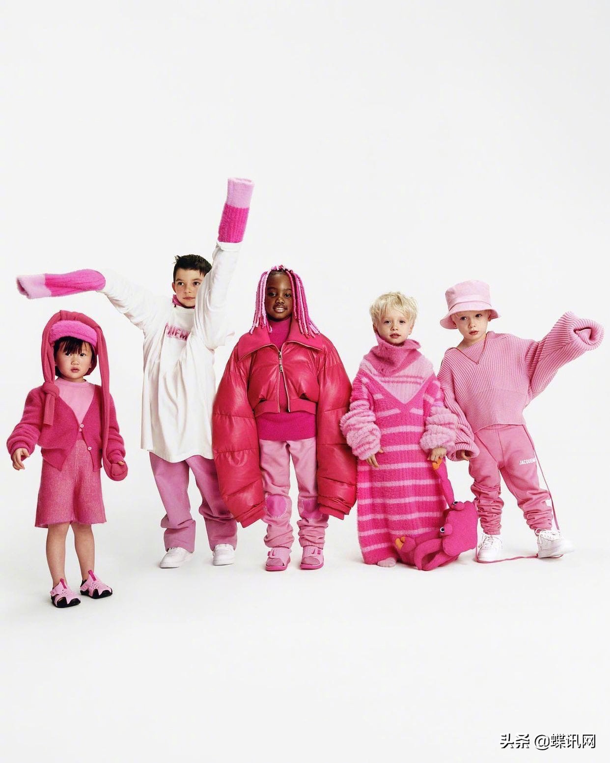 jacquemus2021女装发布会,jacquemus秋冬巴黎时装周