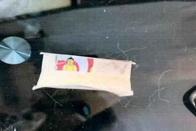 警惕新型毒品伪装,警惕伪装成邮票的新型毒品