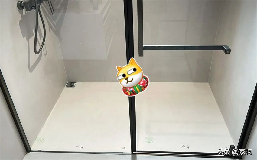 一字型无挡水条下沉淋浴房,头一次见下沉式浴缸