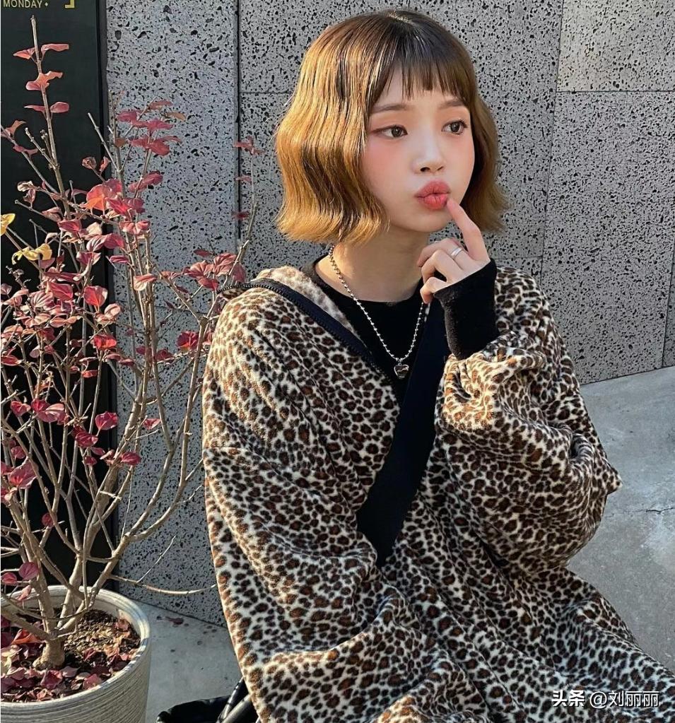 幼儿百变短发造型,百变短发新娘发型