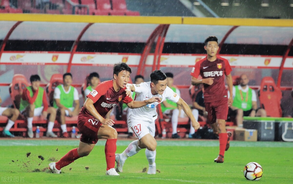 上港球员陈彬彬简历,上港上海胡靖航陈彬彬