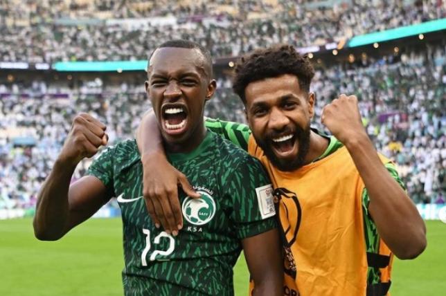 沙特奖励球员劳斯莱斯幻影,沙特一人奖励一台劳斯莱斯