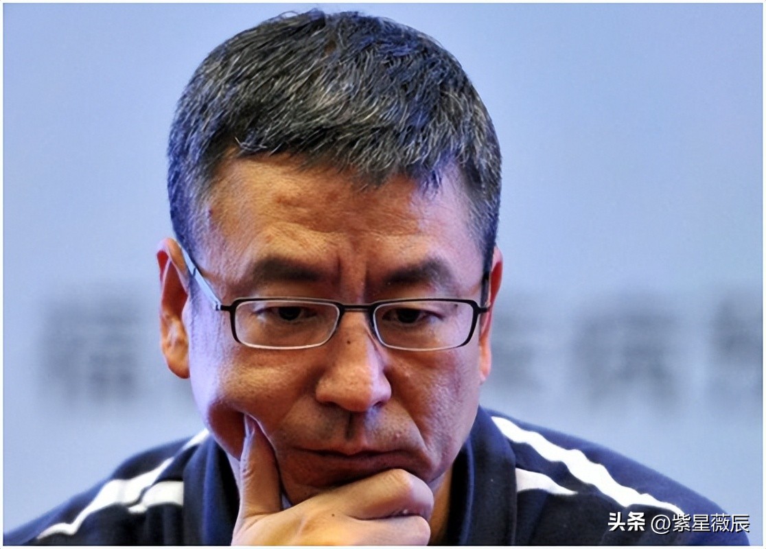 央视白岩松近况如何,白岩松与妻子现在状况