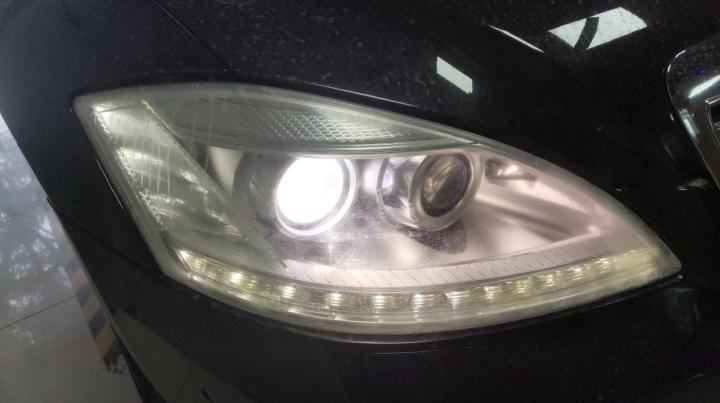 10款奔驰s400大灯改装,10款奔驰s400远光灯