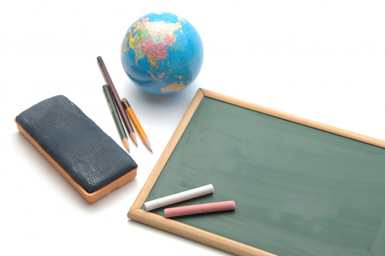 继城管、农管、文管之后又添一“教管”，枷锁逐渐铺向教育领域？