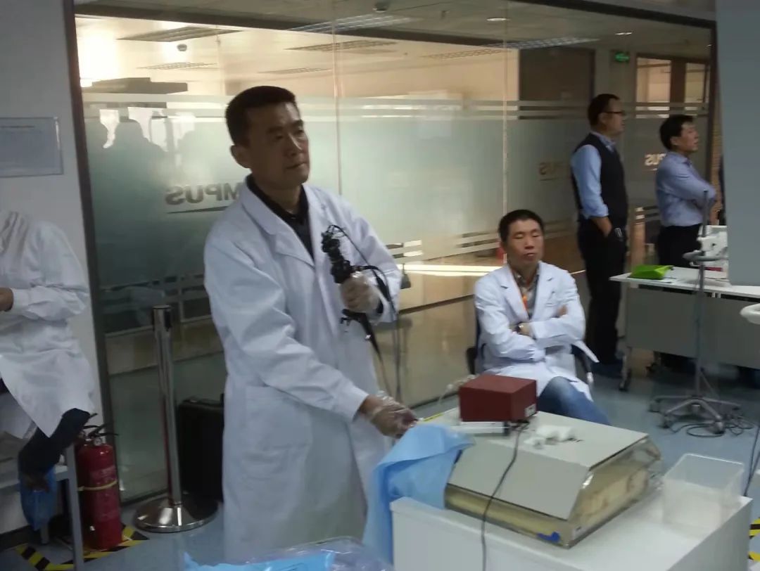 保定河北大学附属医院泌尿科专家,泌尿科王立