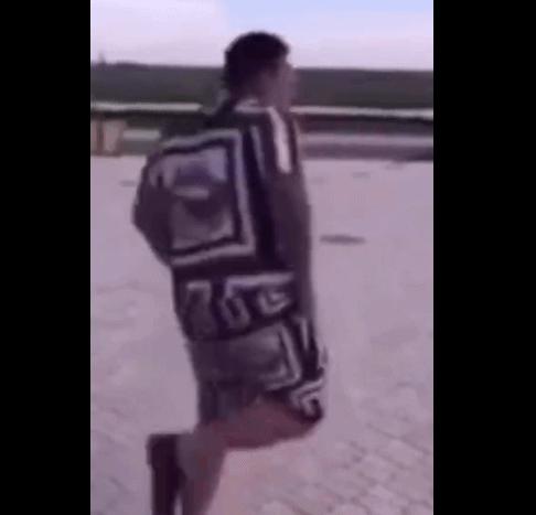 凌晨一点半，我躺在床上刷完了《沈阳大战》