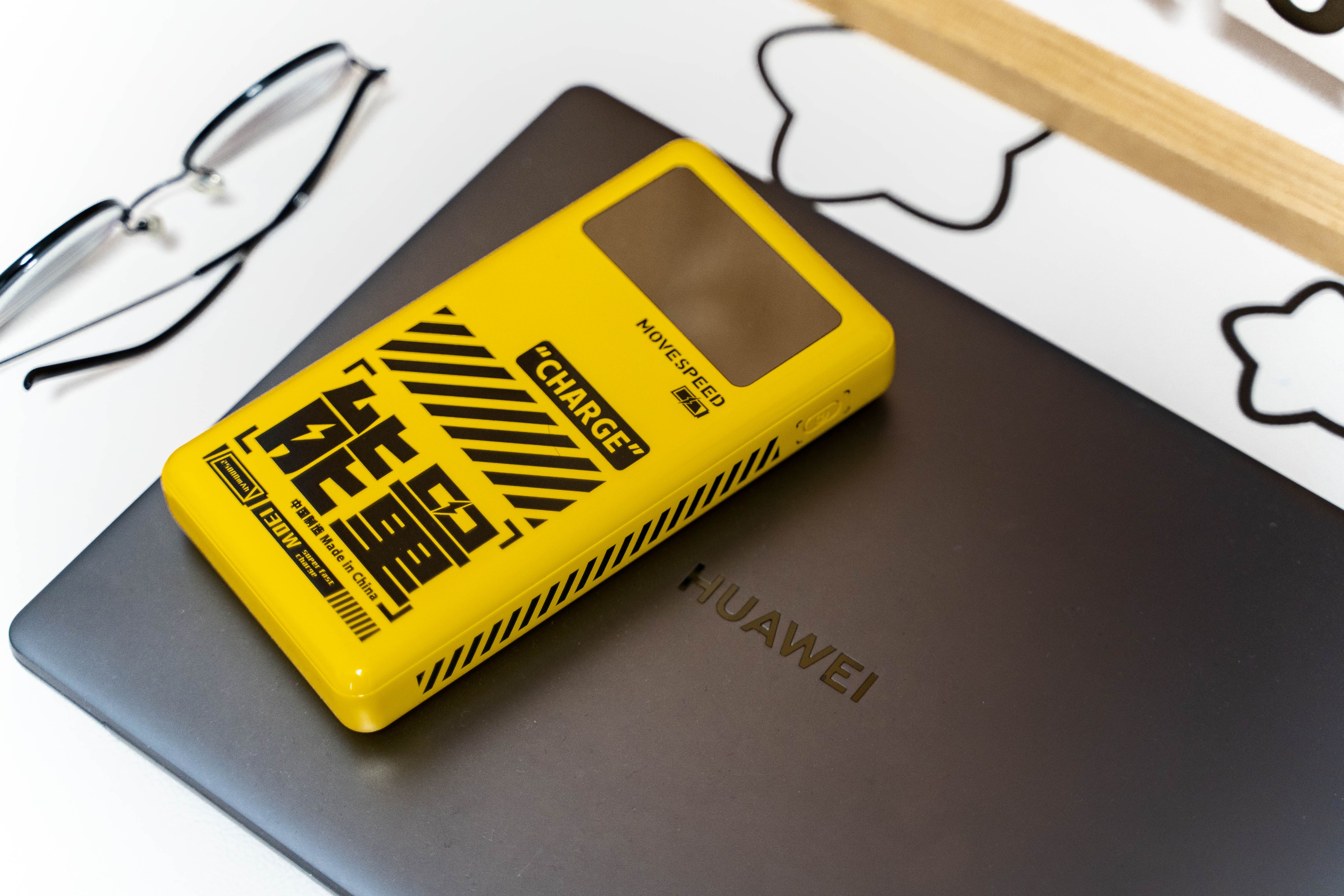 我终于找到了笔记本的神仙伴侣，移速130W移动电源体验分享