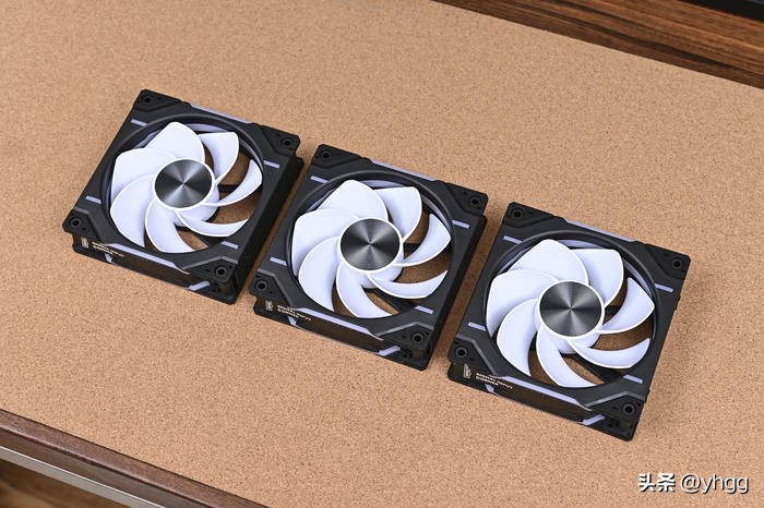 黑金全塔海景房——ROGZ790HERO+4080猛禽+追风者NV7装机展示